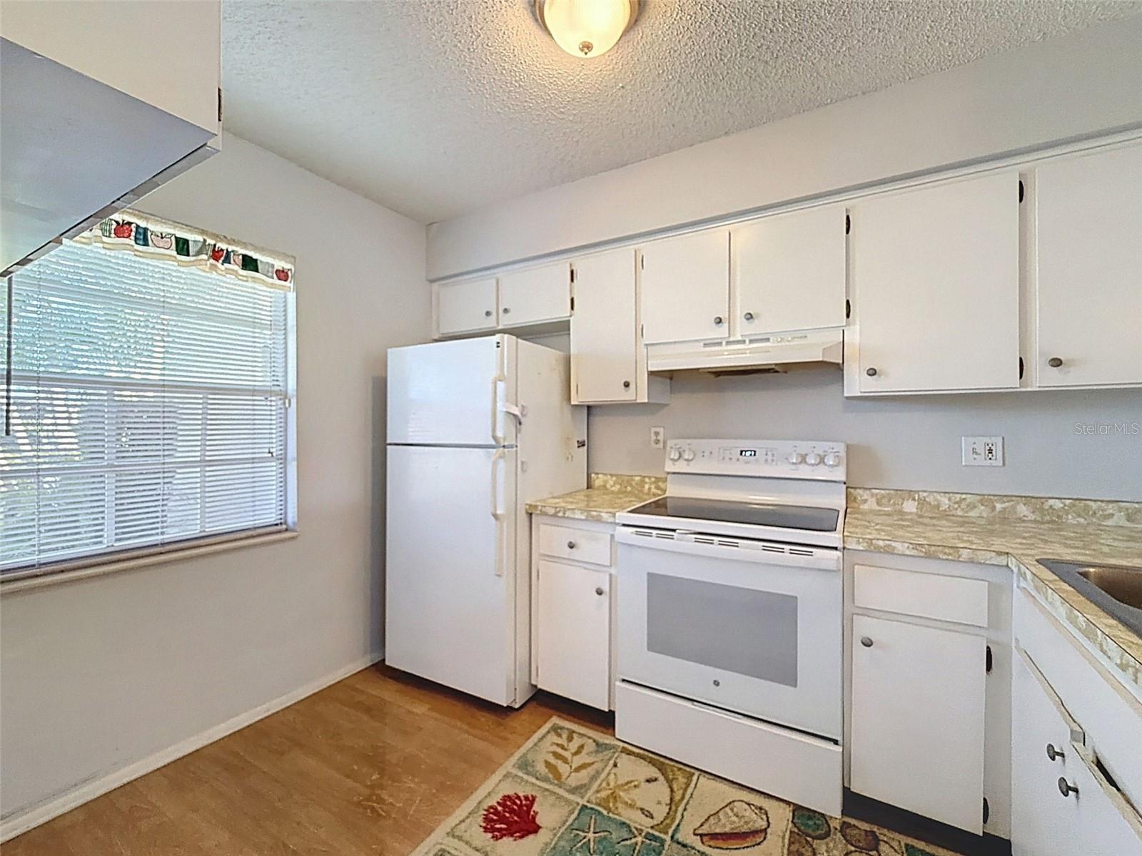 Image 5 of 35 For 11110 Carriage Hill Dr  1