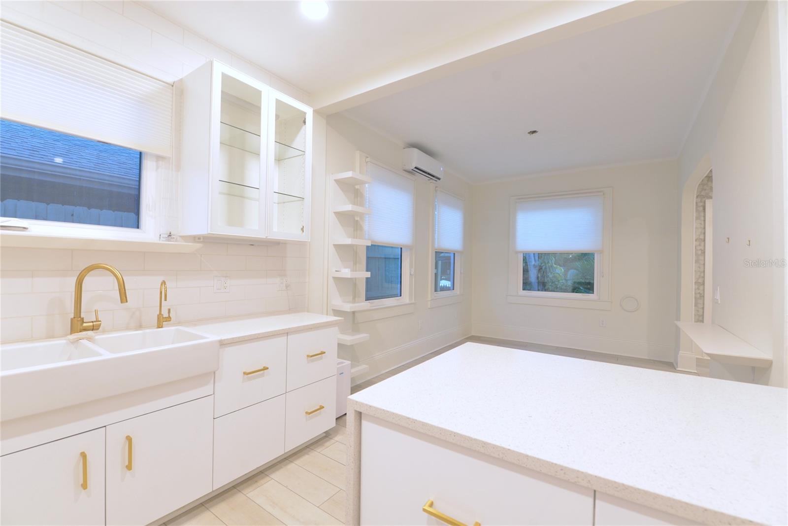 Image 5 of 18 For 5416 4th Avenue W