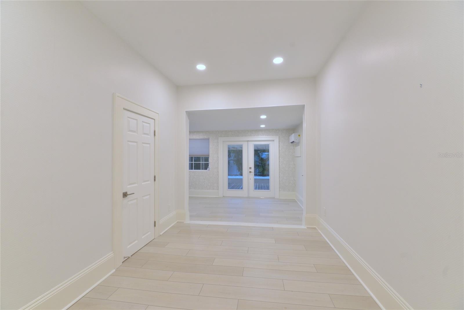 Image 7 of 18 For 5416 4th Avenue W