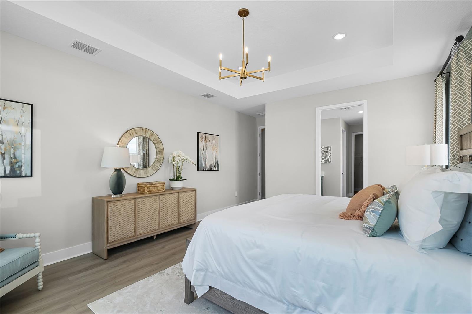 Image 11 of 23 For 815 Emerald Grove Drive