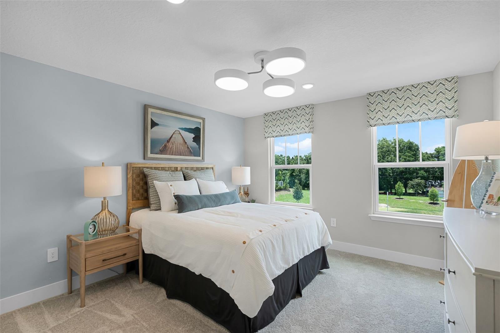 Image 12 of 23 For 815 Emerald Grove Drive