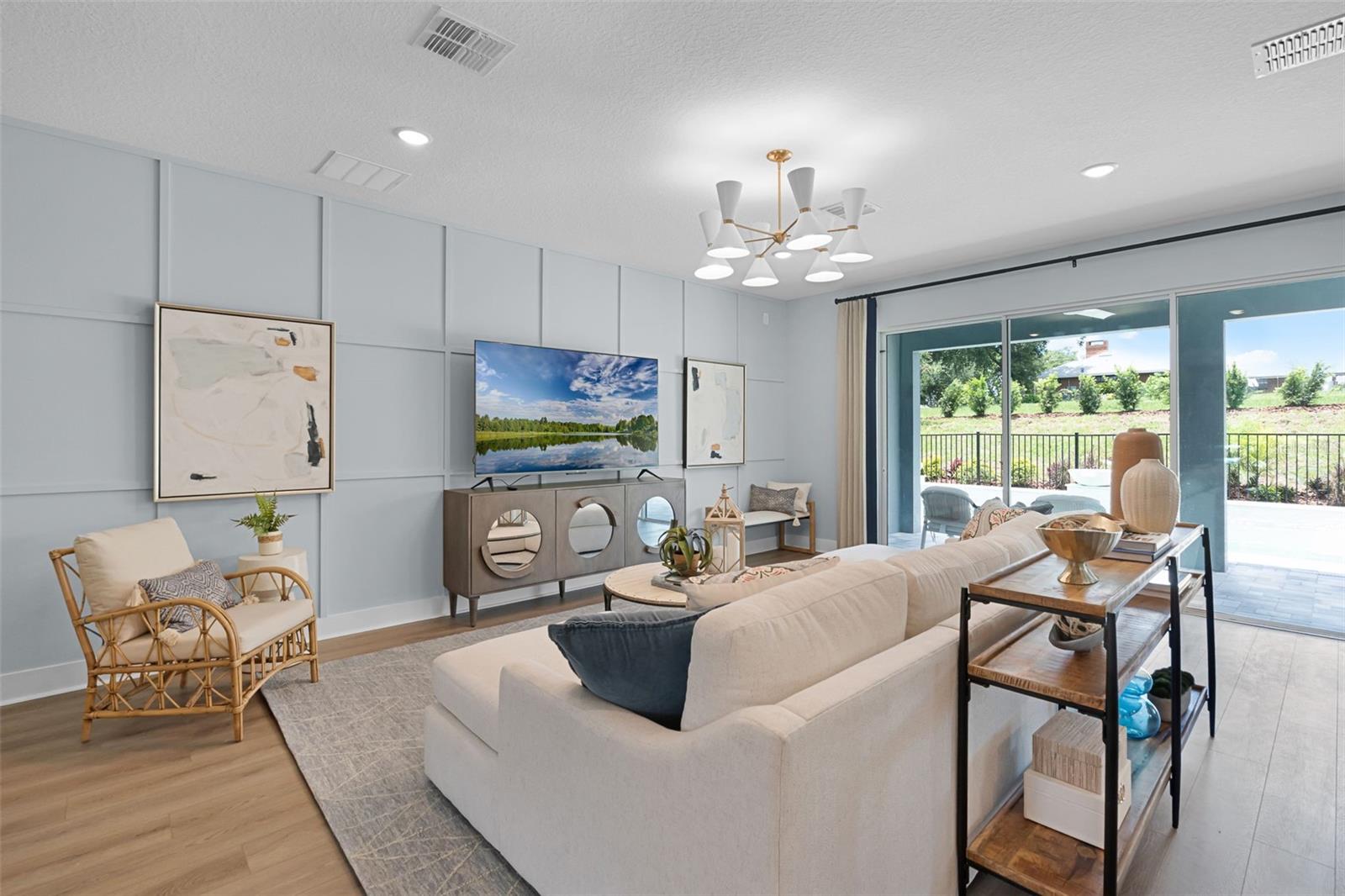 Image 3 of 23 For 815 Emerald Grove Drive