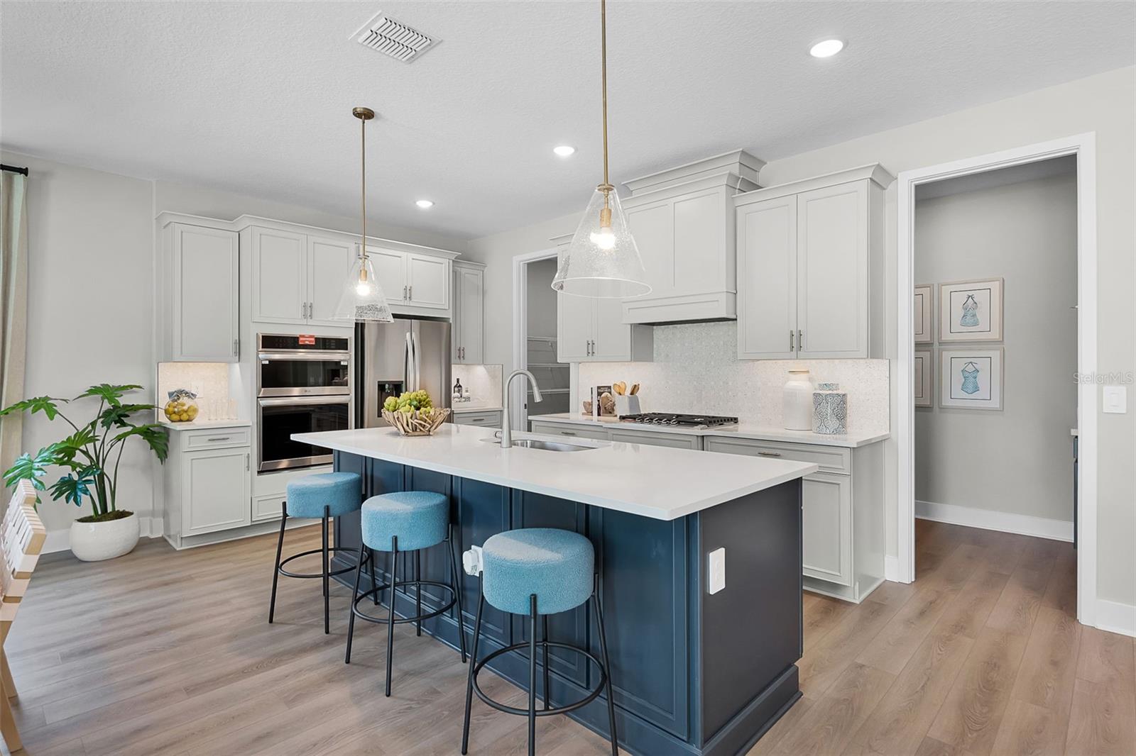 Image 5 of 23 For 815 Emerald Grove Drive