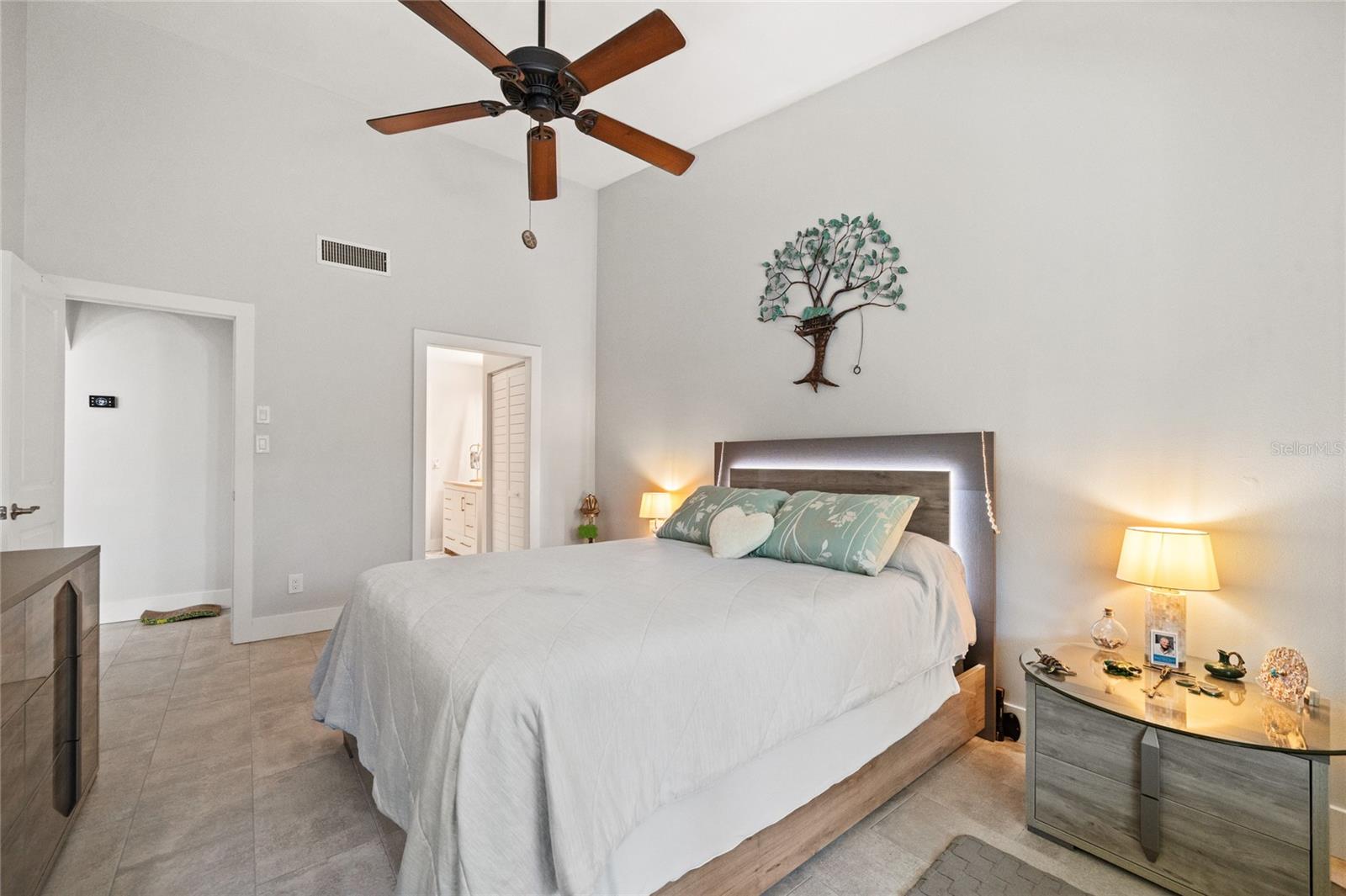 Image 15 of 36 For 3054 Pelican Place