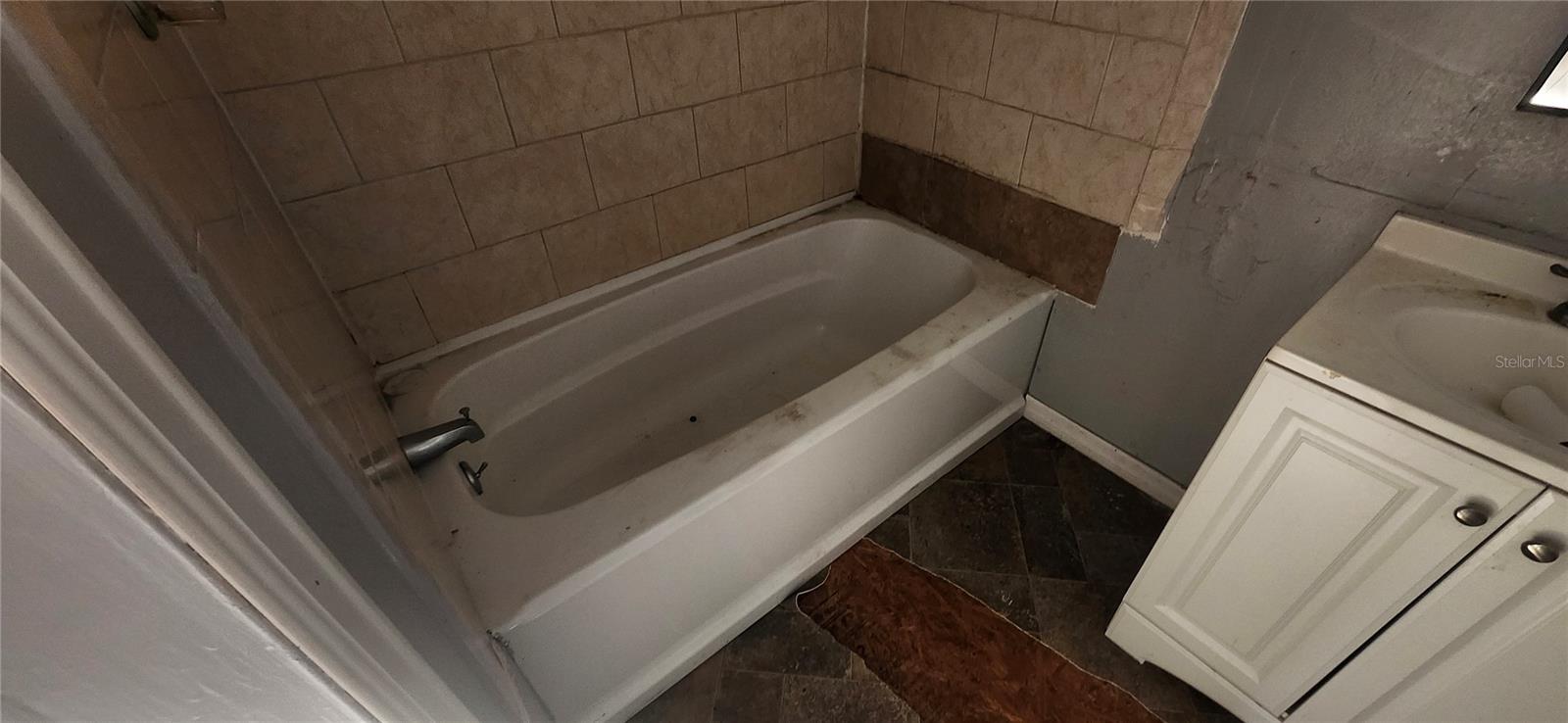 Image 3 of 20 For 416 Mulrennan Road