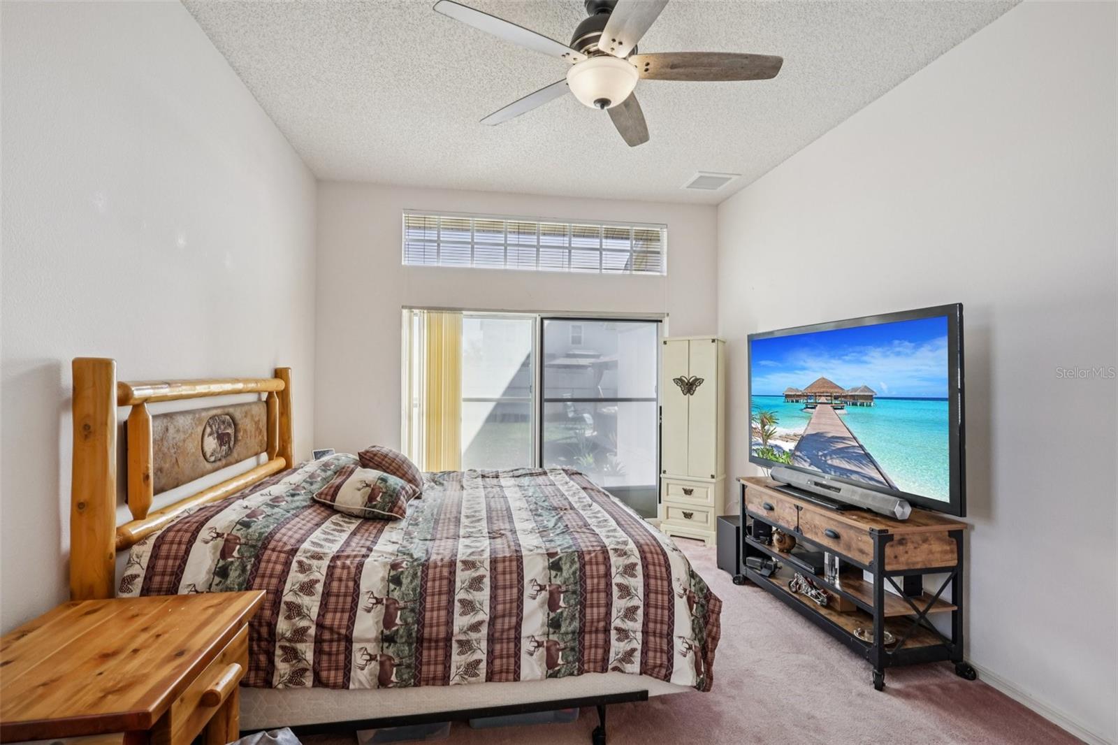 Image 11 of 40 For 5550 Newmark Street