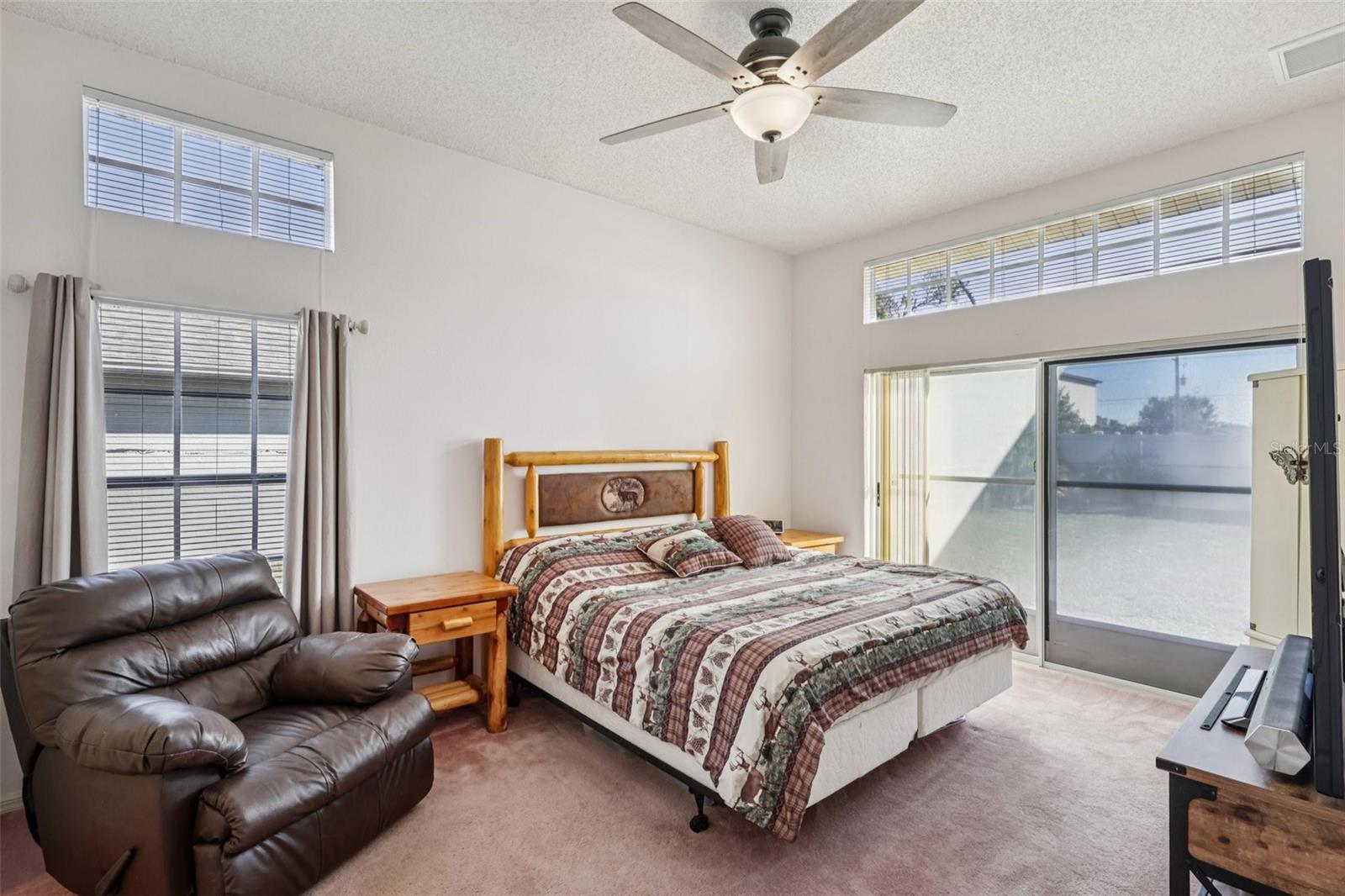 Image 13 of 40 For 5550 Newmark Street