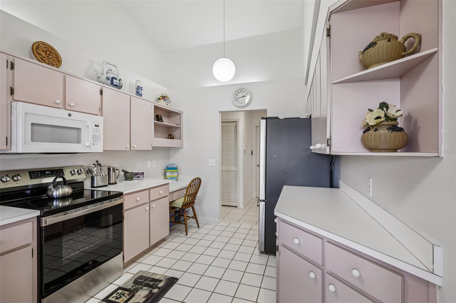 Image 21 of 40 For 5550 Newmark Street