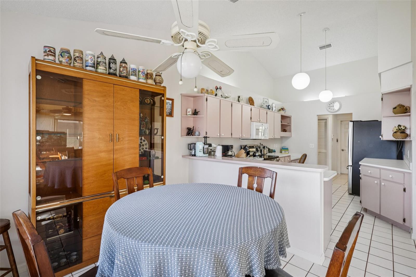 Image 24 of 40 For 5550 Newmark Street