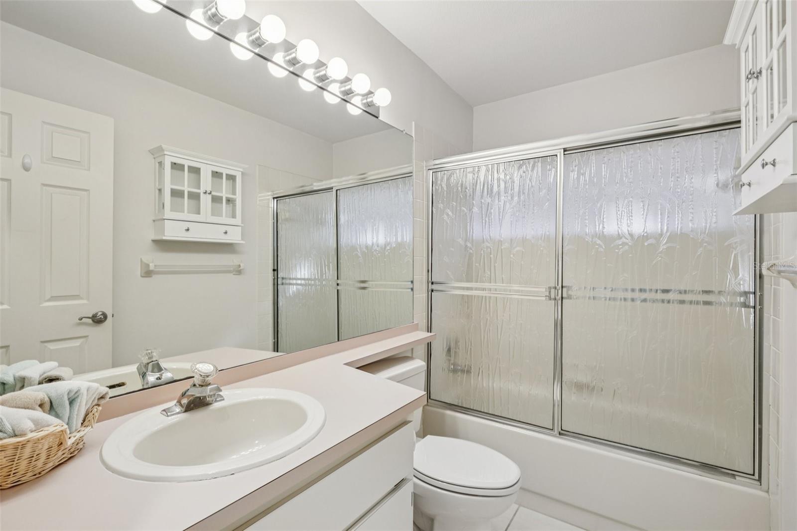 Image 31 of 40 For 5550 Newmark Street