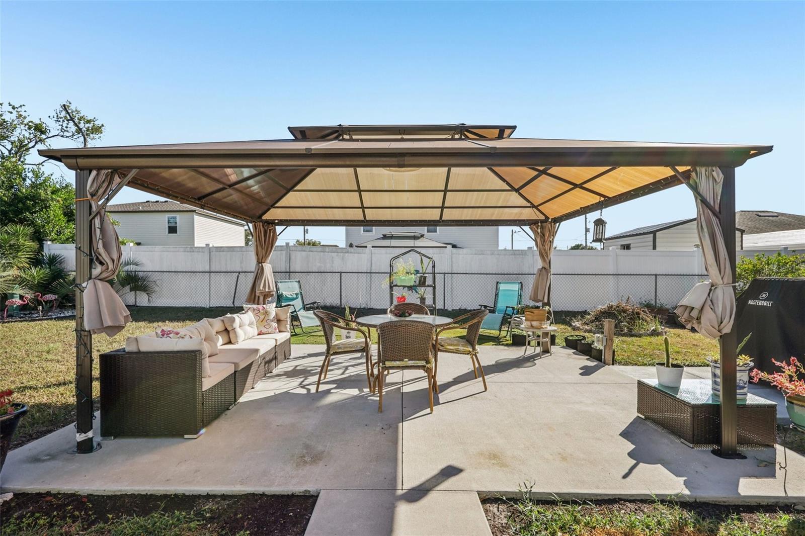 Image 34 of 40 For 5550 Newmark Street