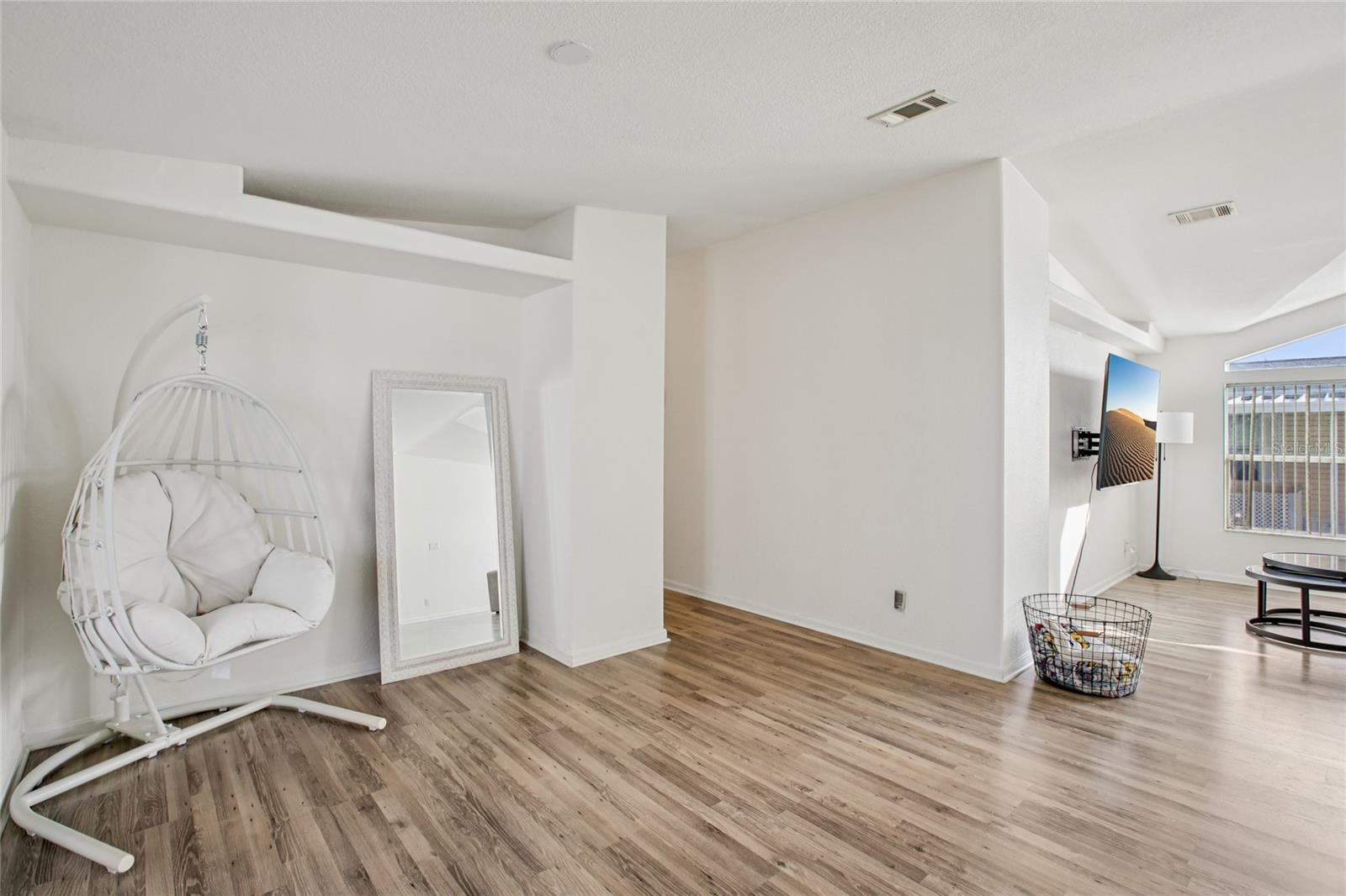 Image 32 of 53 For 8420 Fantasia Park Way