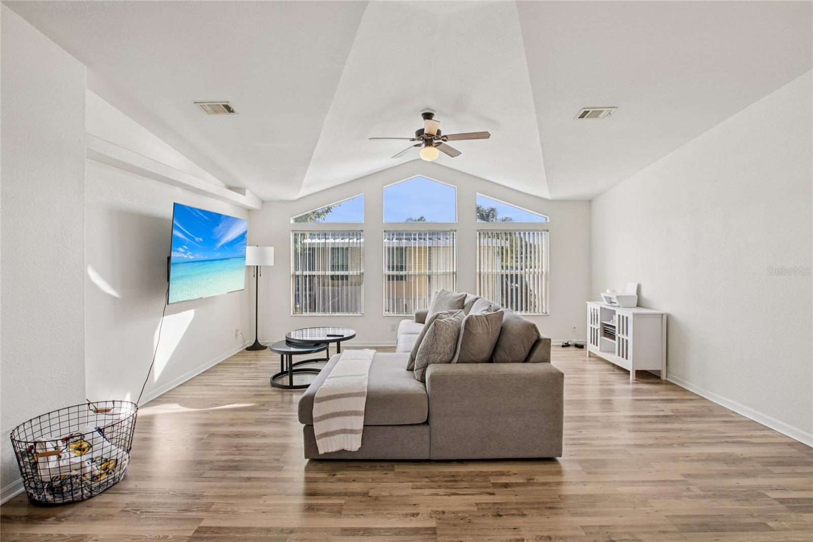 Image 36 of 53 For 8420 Fantasia Park Way