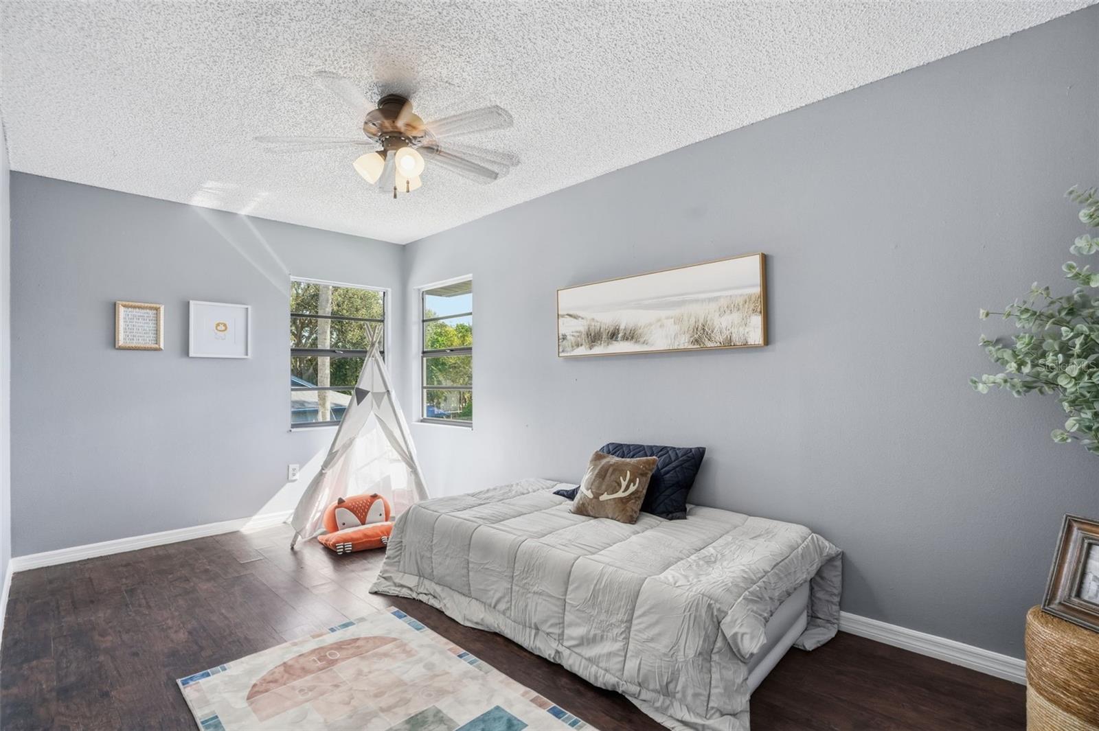 Image 26 of 41 For 15307 Winterwind Drive