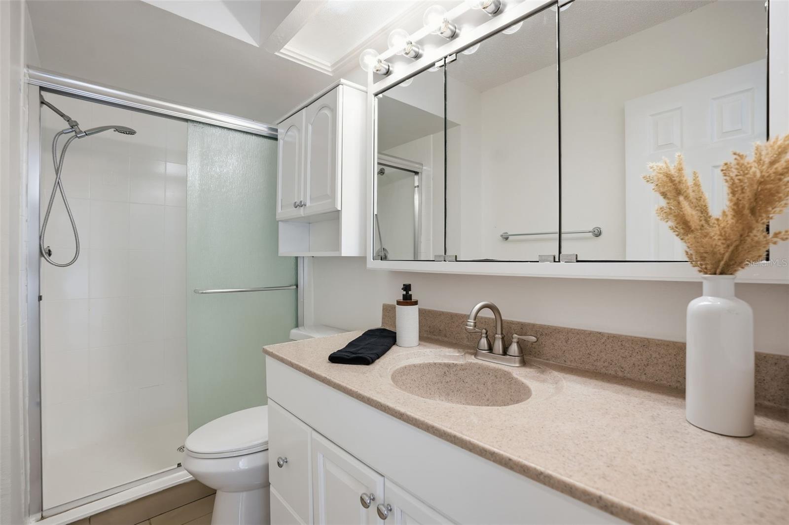 Image 31 of 41 For 15307 Winterwind Drive