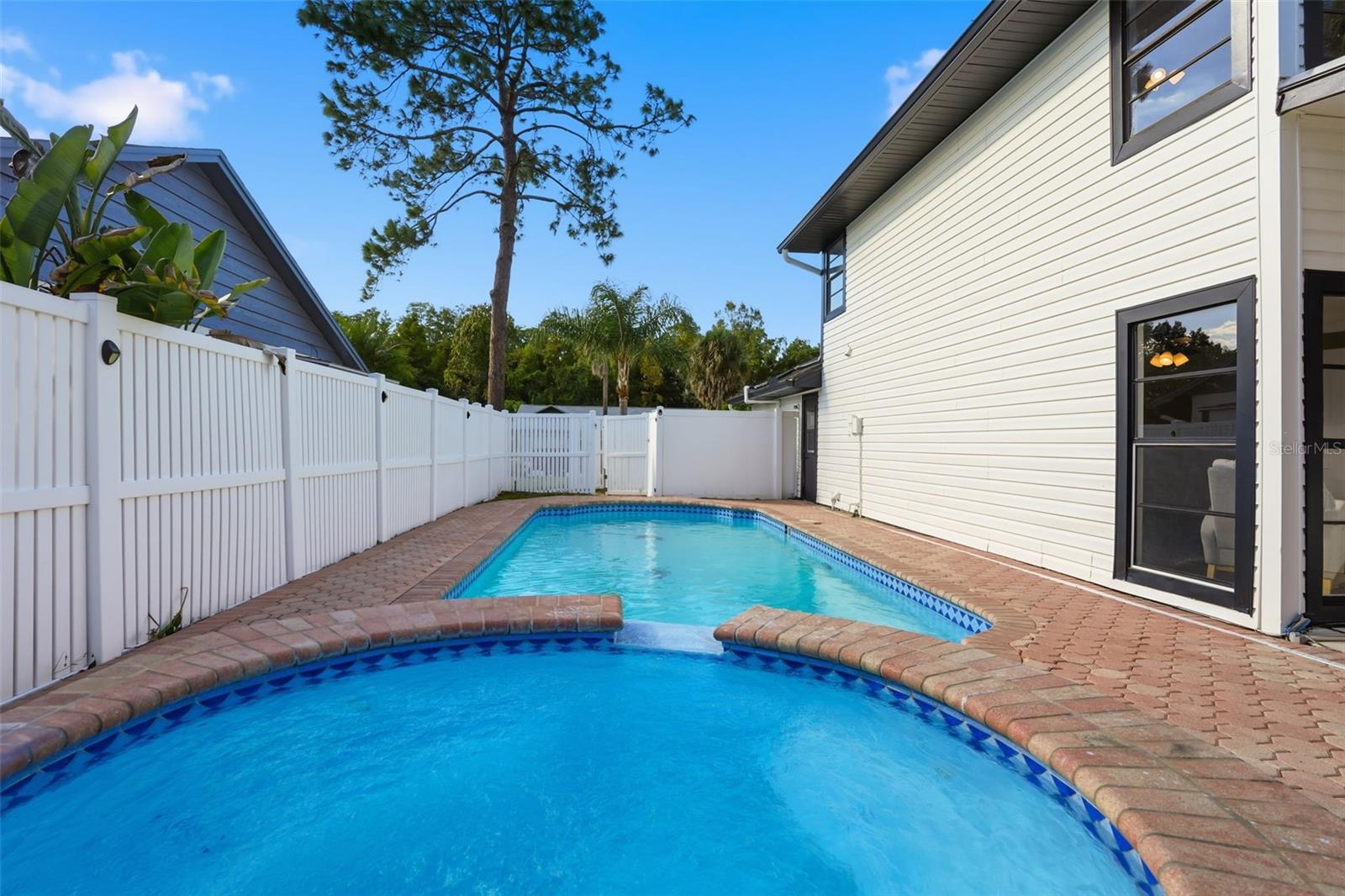 Image 34 of 41 For 15307 Winterwind Drive