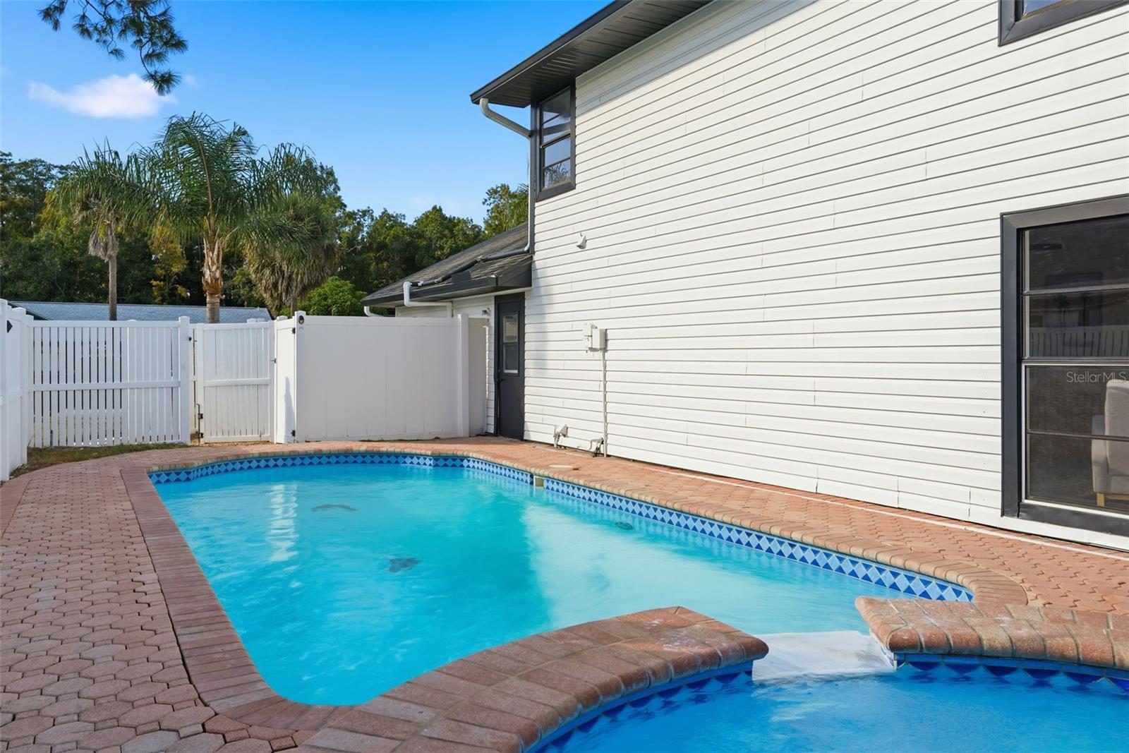 Image 35 of 41 For 15307 Winterwind Drive