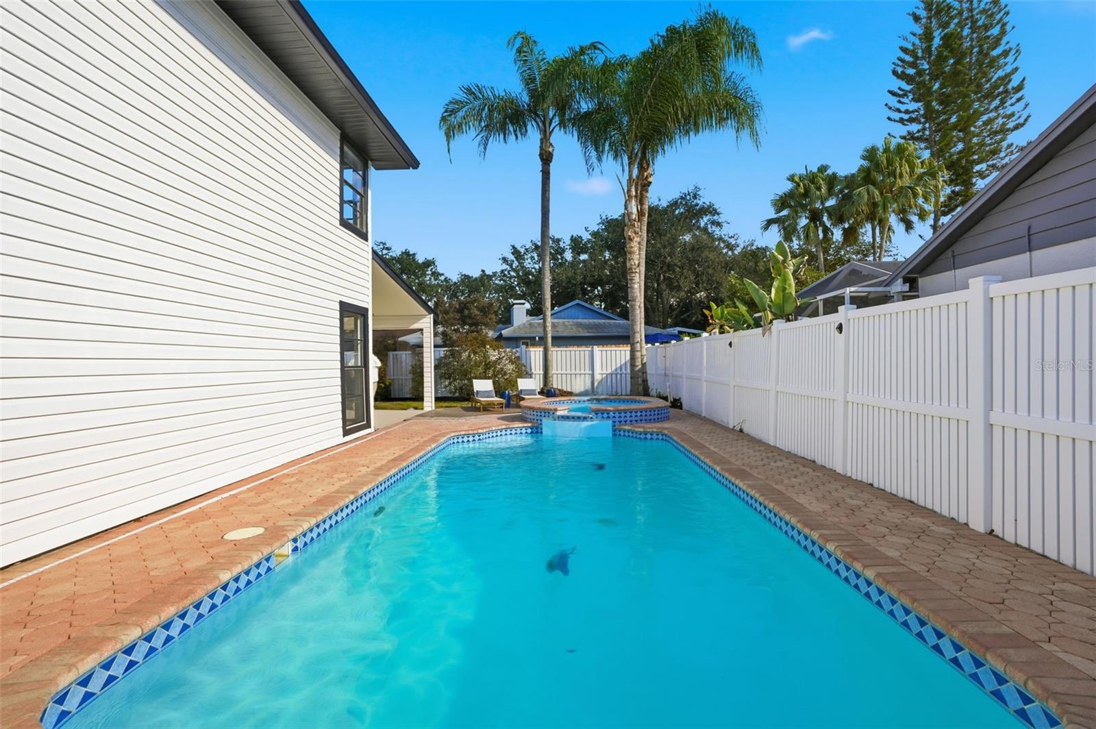 Image 36 of 41 For 15307 Winterwind Drive