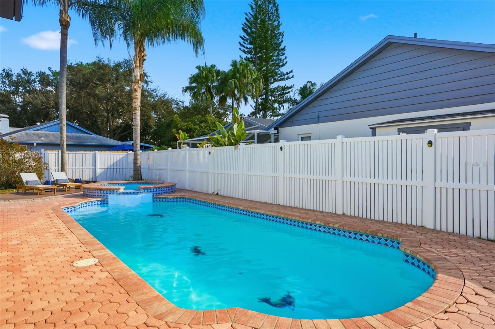 Image 37 of 41 For 15307 Winterwind Drive