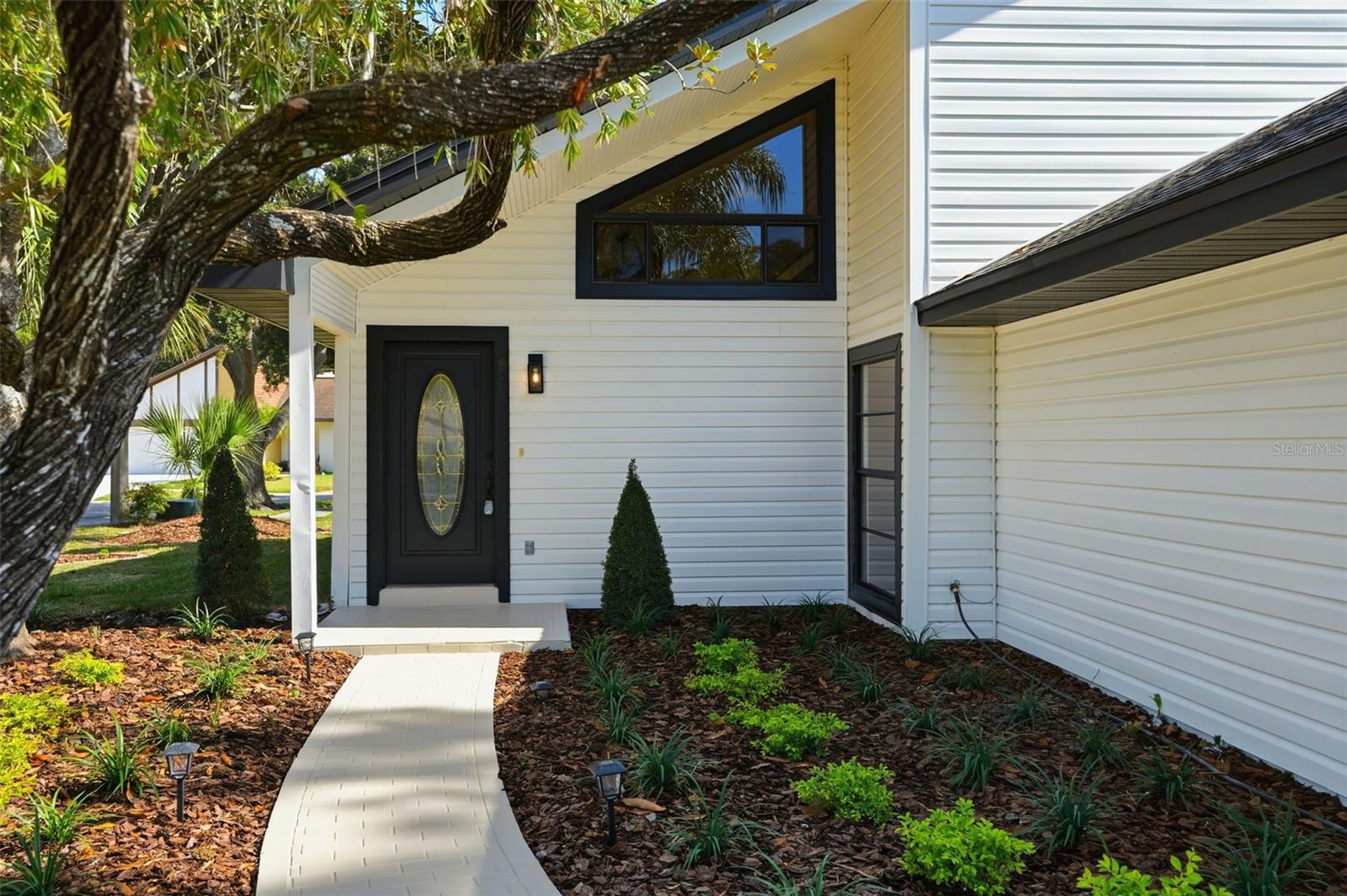 Image 4 of 41 For 15307 Winterwind Drive