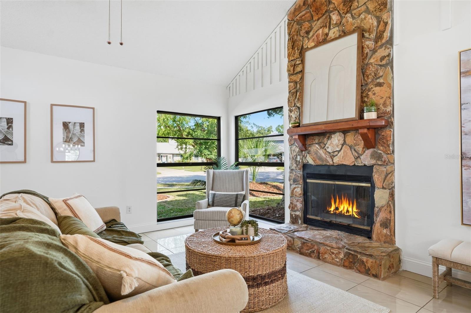 Image 7 of 41 For 15307 Winterwind Drive