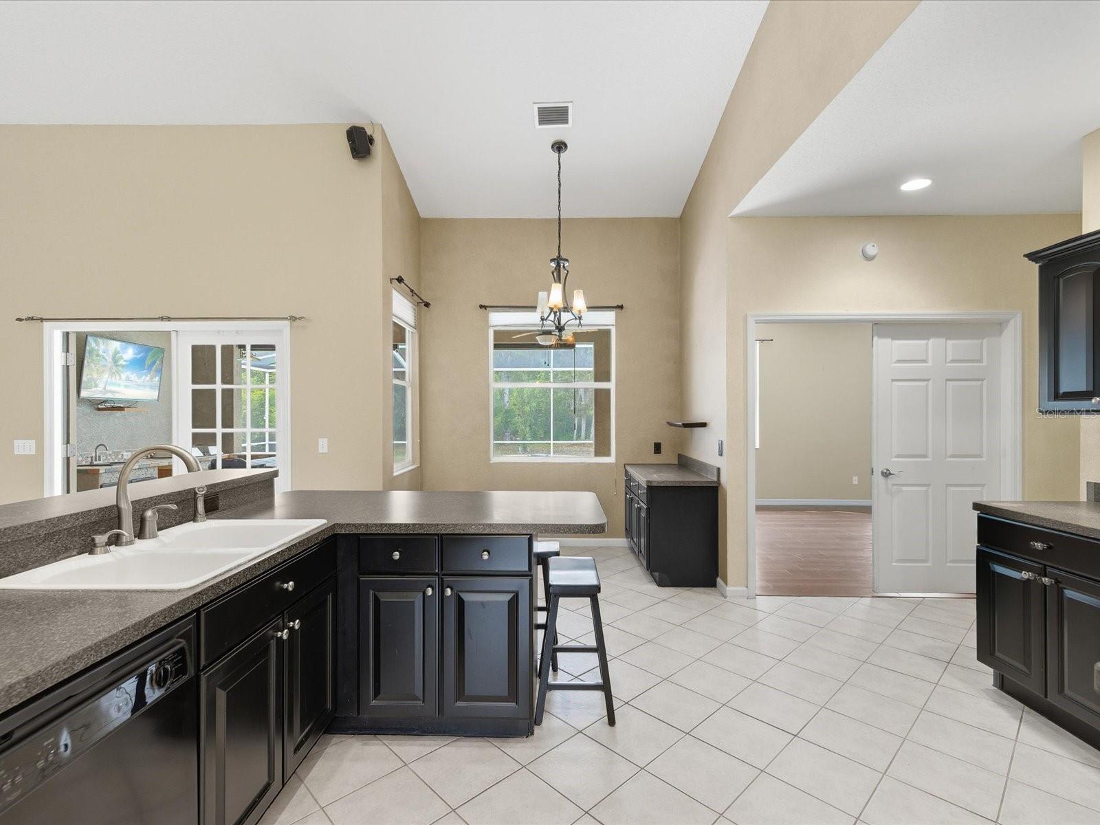 Image 19 of 100 For 8551 Pratt Drive