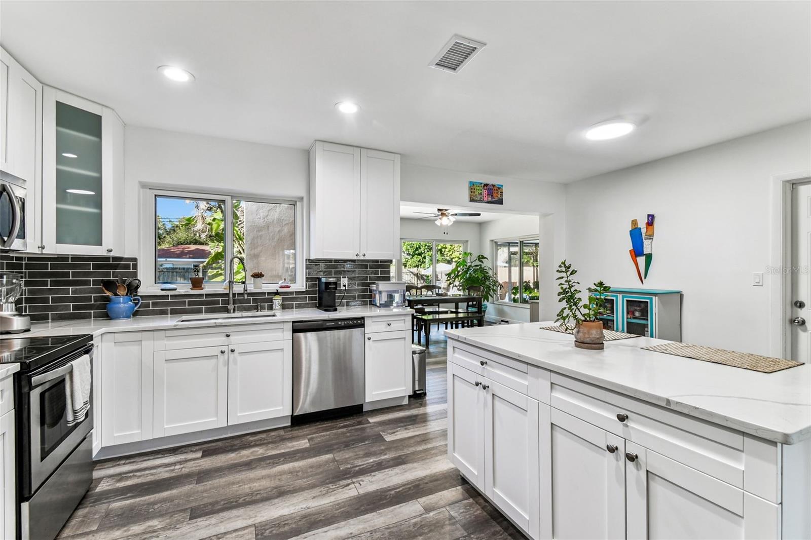 Image 7 of 33 For 1540 Lime Street