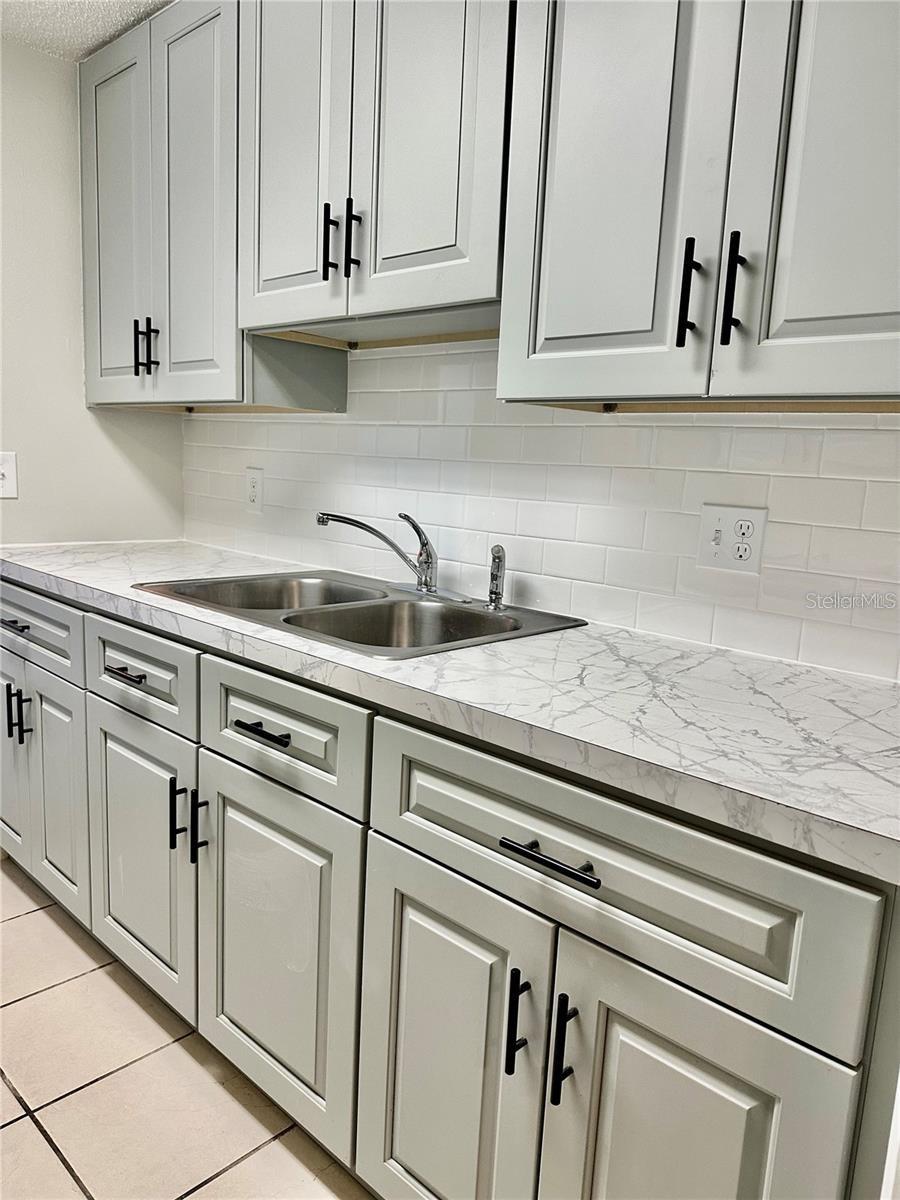 Image 16 of 46 For 4930 Getner Street