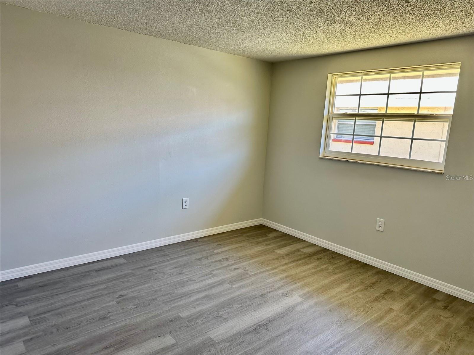 Image 33 of 46 For 4930 Getner Street