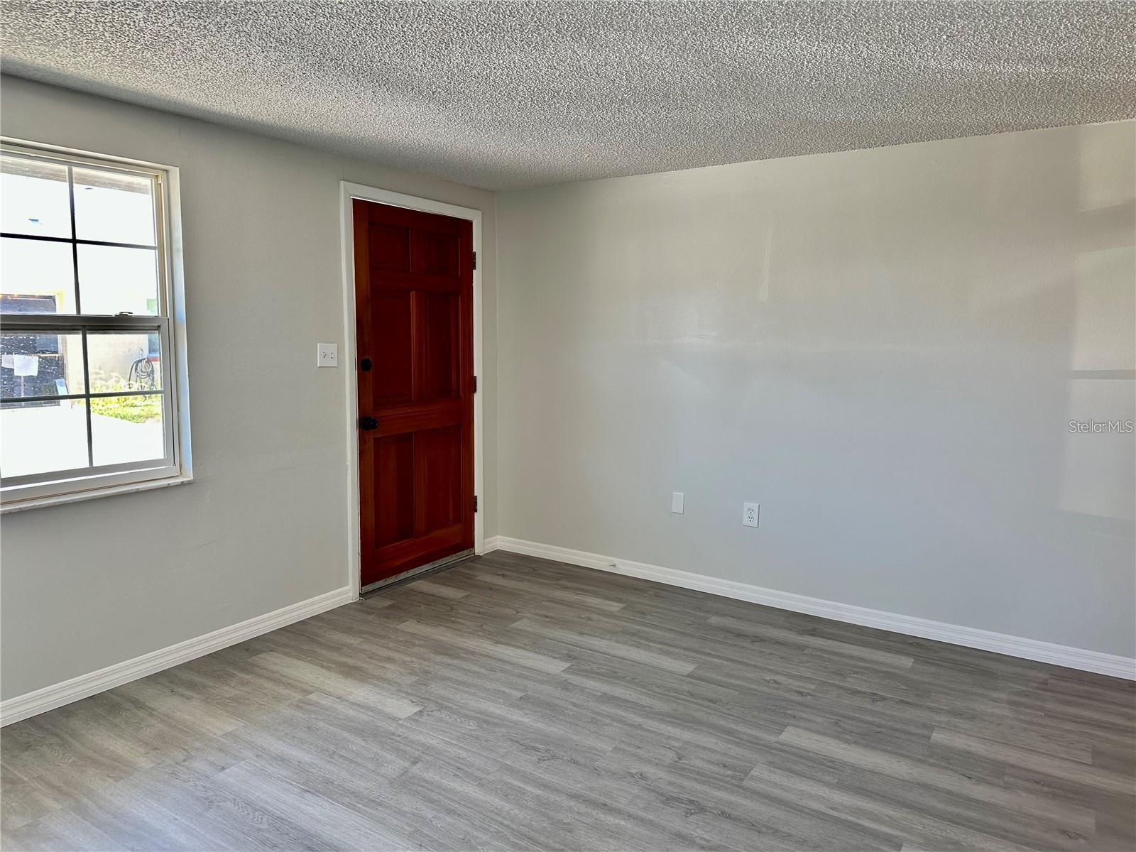 Image 6 of 46 For 4930 Getner Street