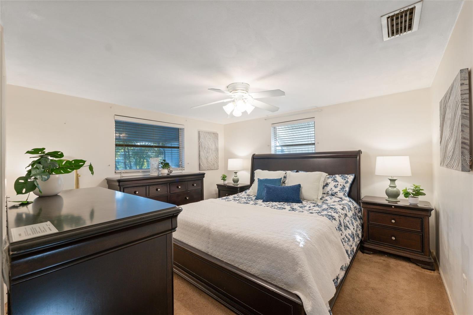 Image 13 of 19 For 7800 Venice Drive