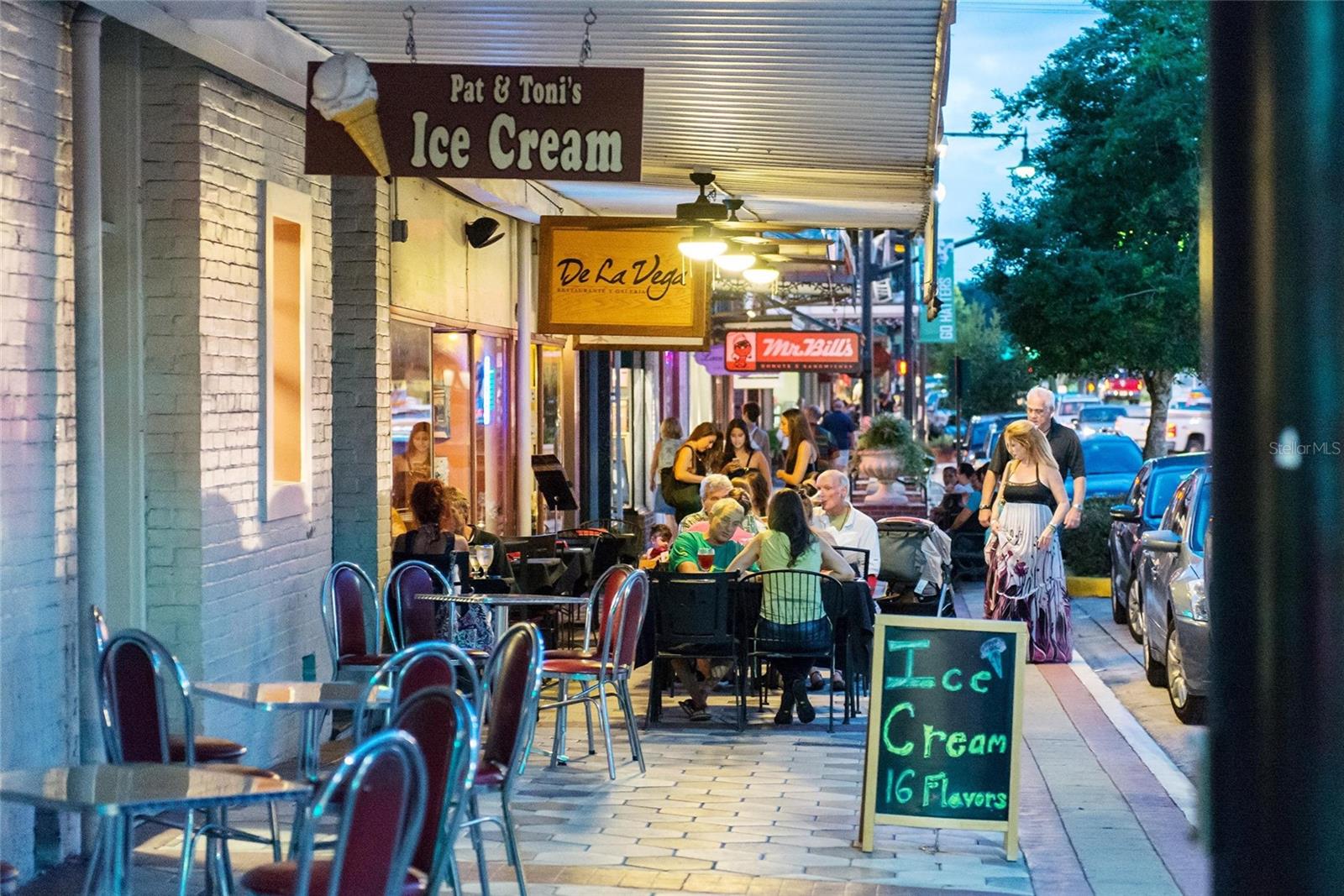 Image 17 of 19 For 741 Maple Oak Drive