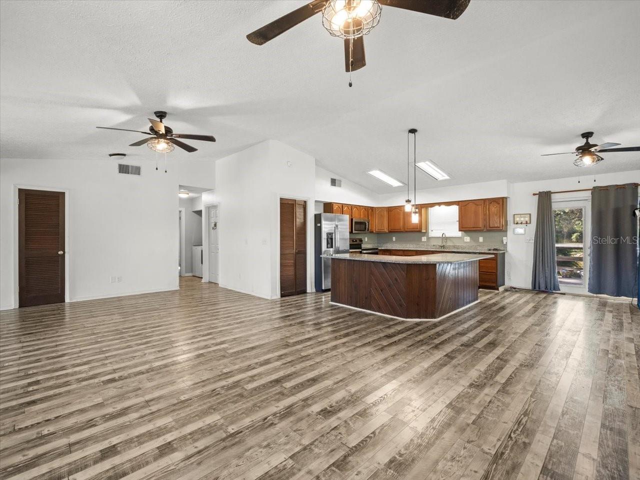 Listing photo id 18 for 7051 Nature Trail