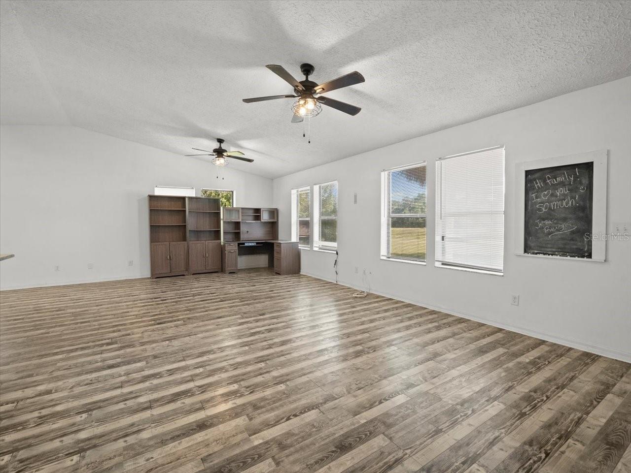 Listing photo id 20 for 7051 Nature Trail