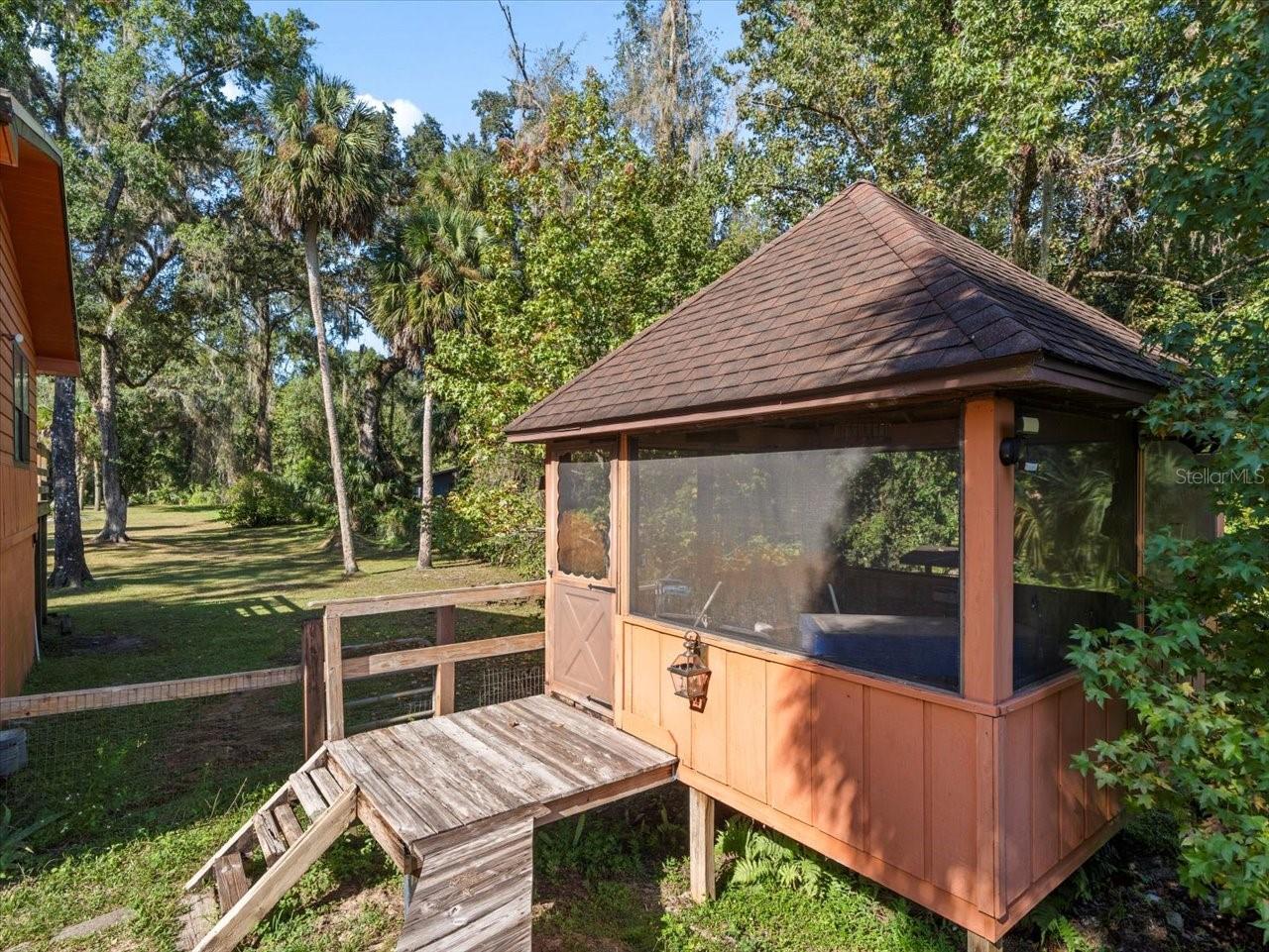 Listing photo id 34 for 7051 Nature Trail