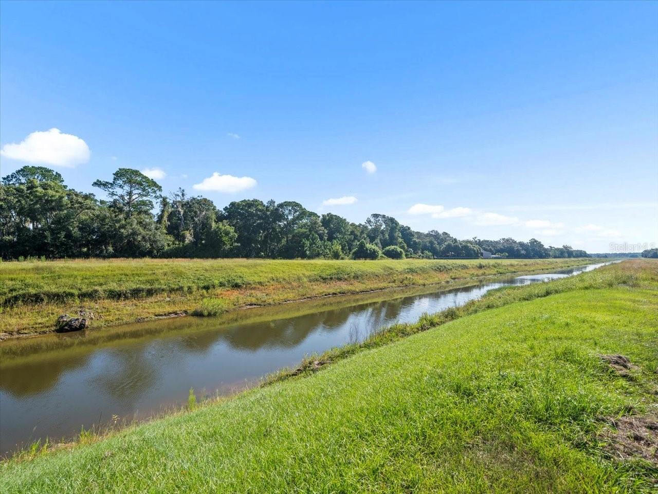 Listing photo id 37 for 7051 Nature Trail