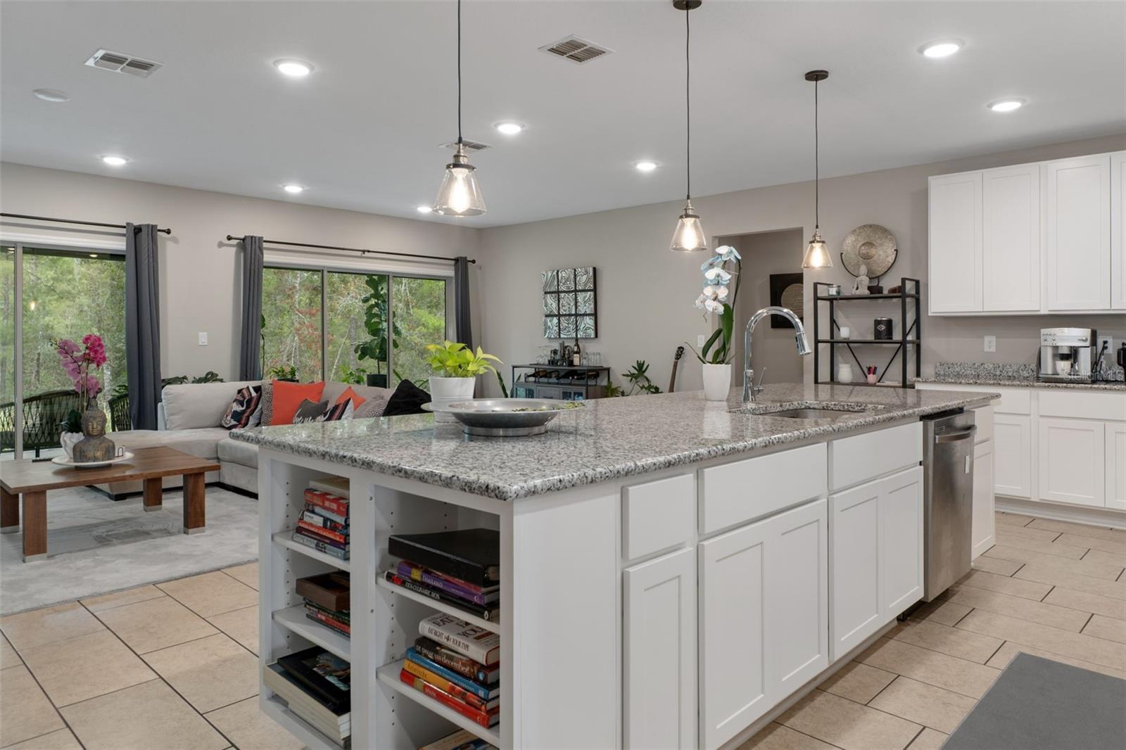 Image 11 of 46 For 15 Lone Pine Street