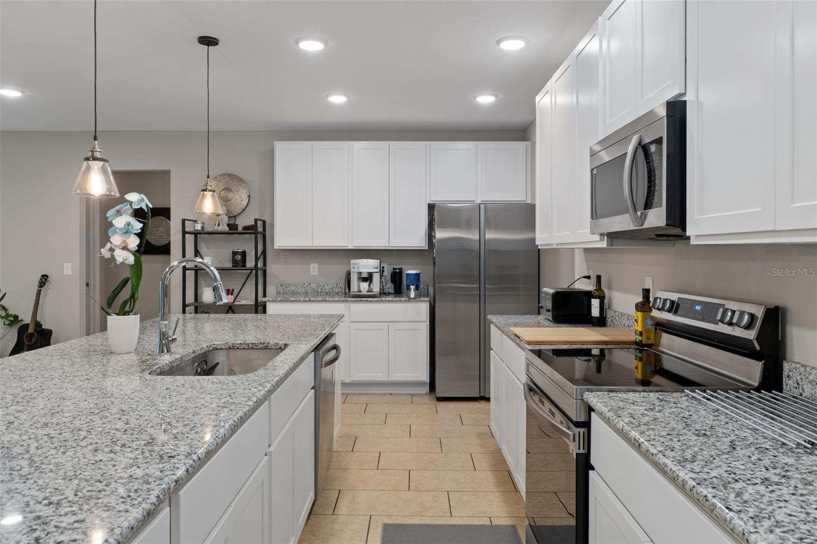 Image 12 of 46 For 15 Lone Pine Street