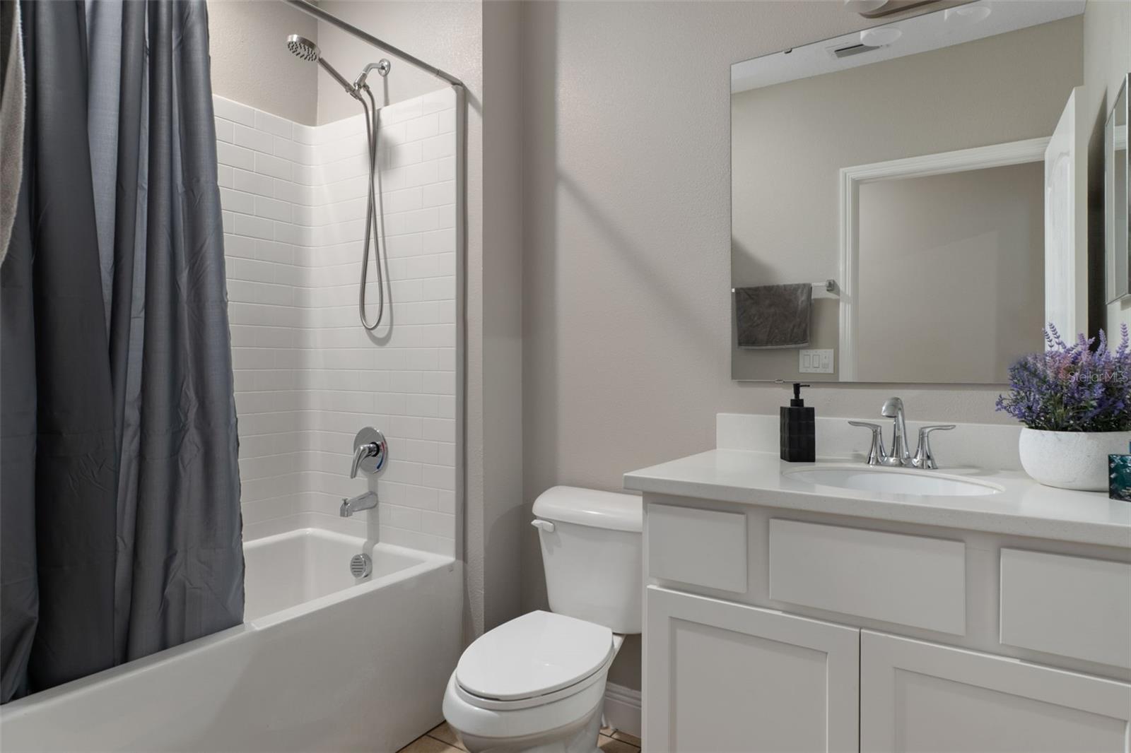 Image 28 of 46 For 15 Lone Pine Street