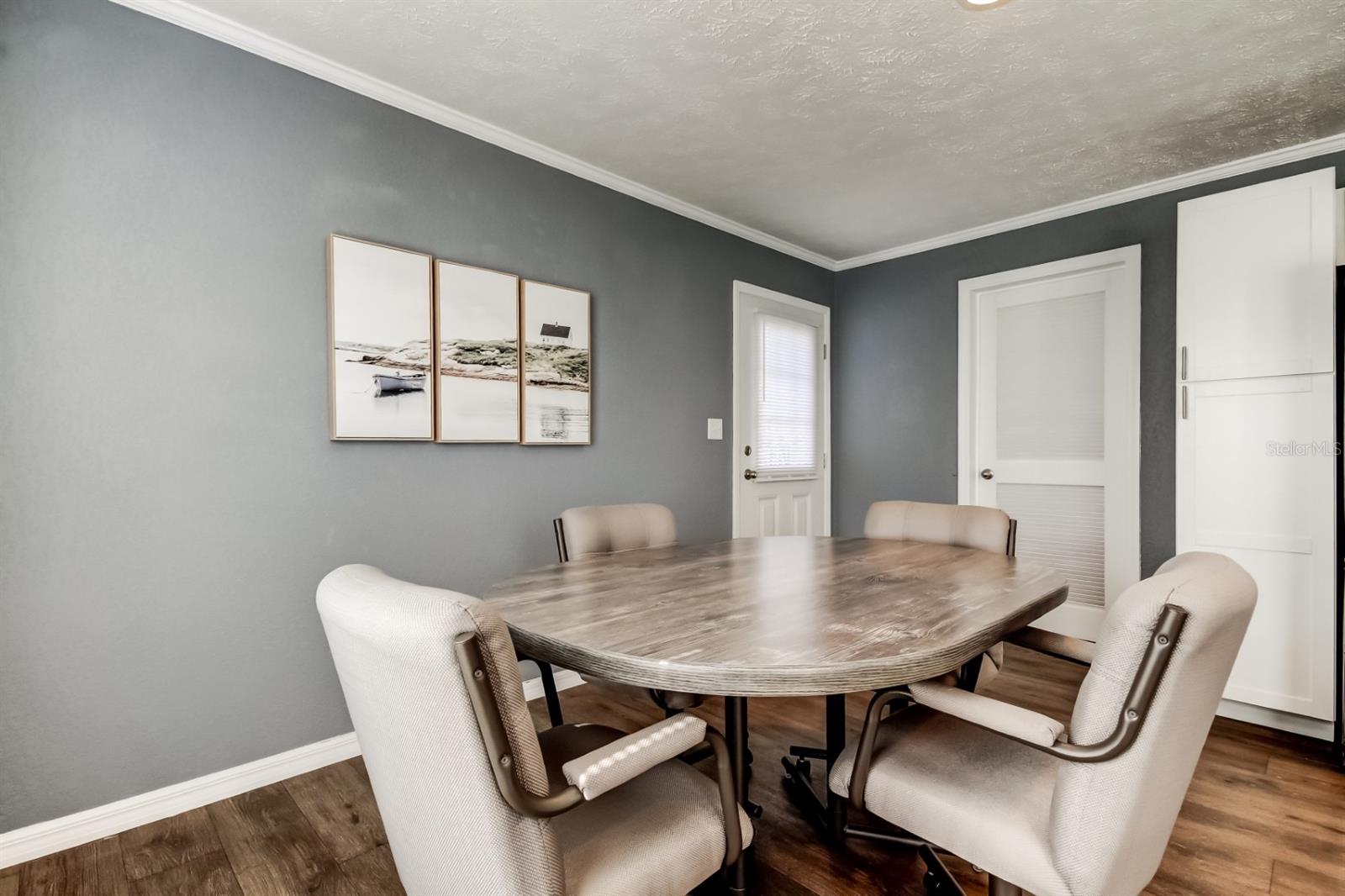 Image 22 of 53 For 15061 Brookridge Boulevard