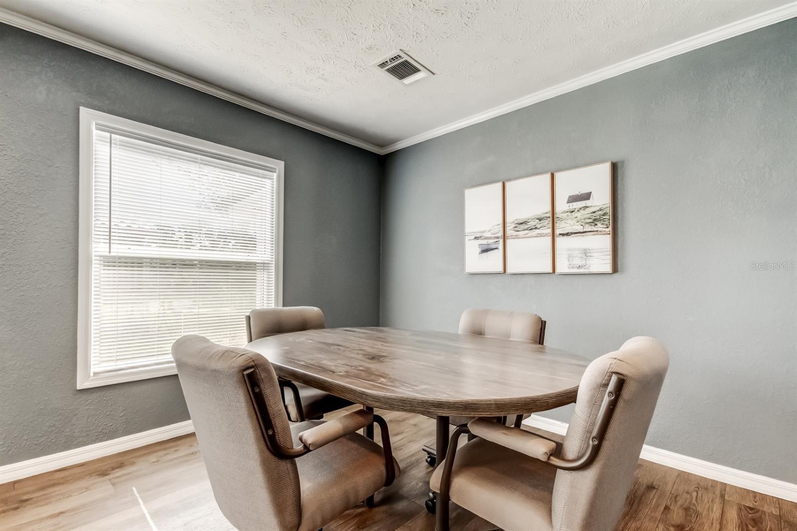 Image 25 of 53 For 15061 Brookridge Boulevard