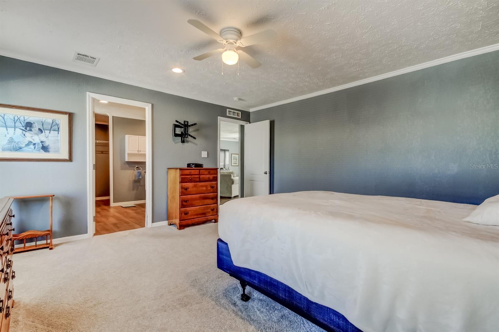 Image 28 of 53 For 15061 Brookridge Boulevard