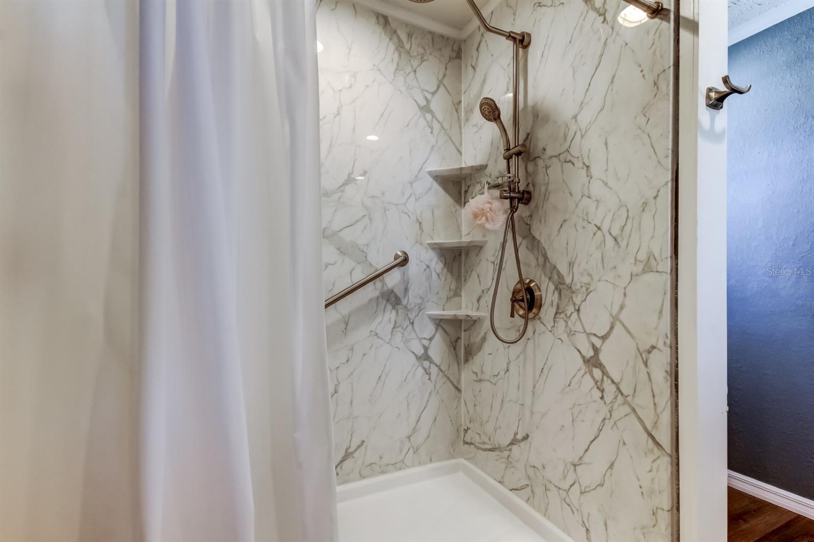 Image 31 of 53 For 15061 Brookridge Boulevard