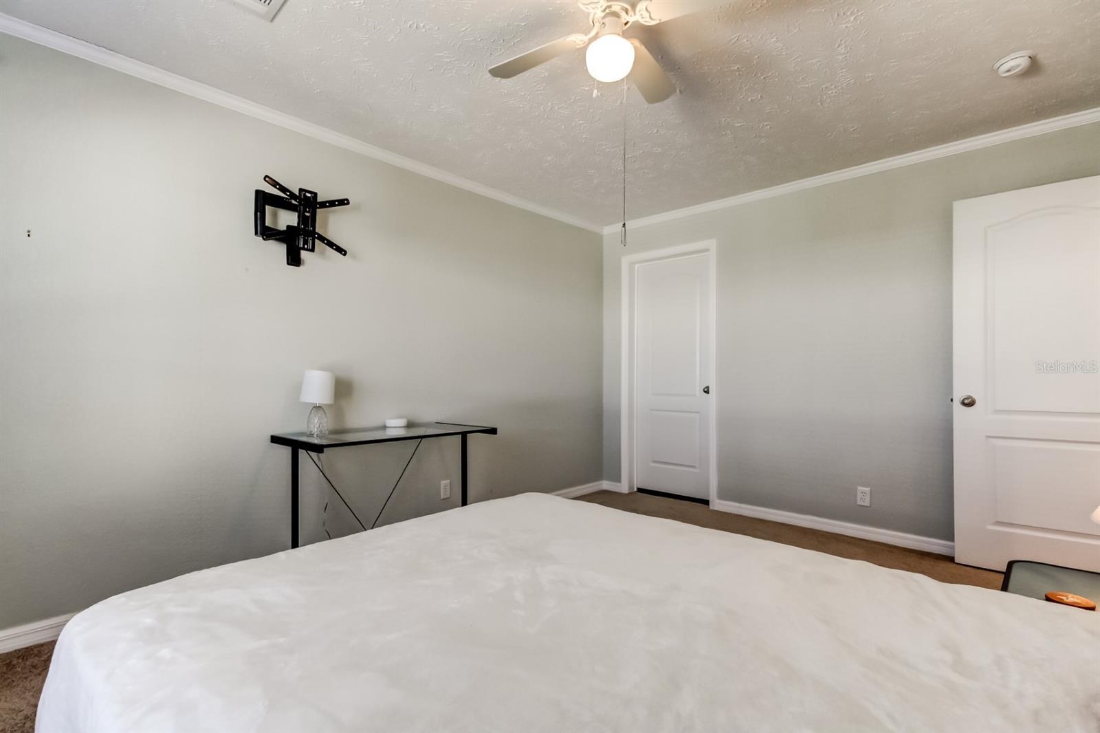 Image 38 of 53 For 15061 Brookridge Boulevard