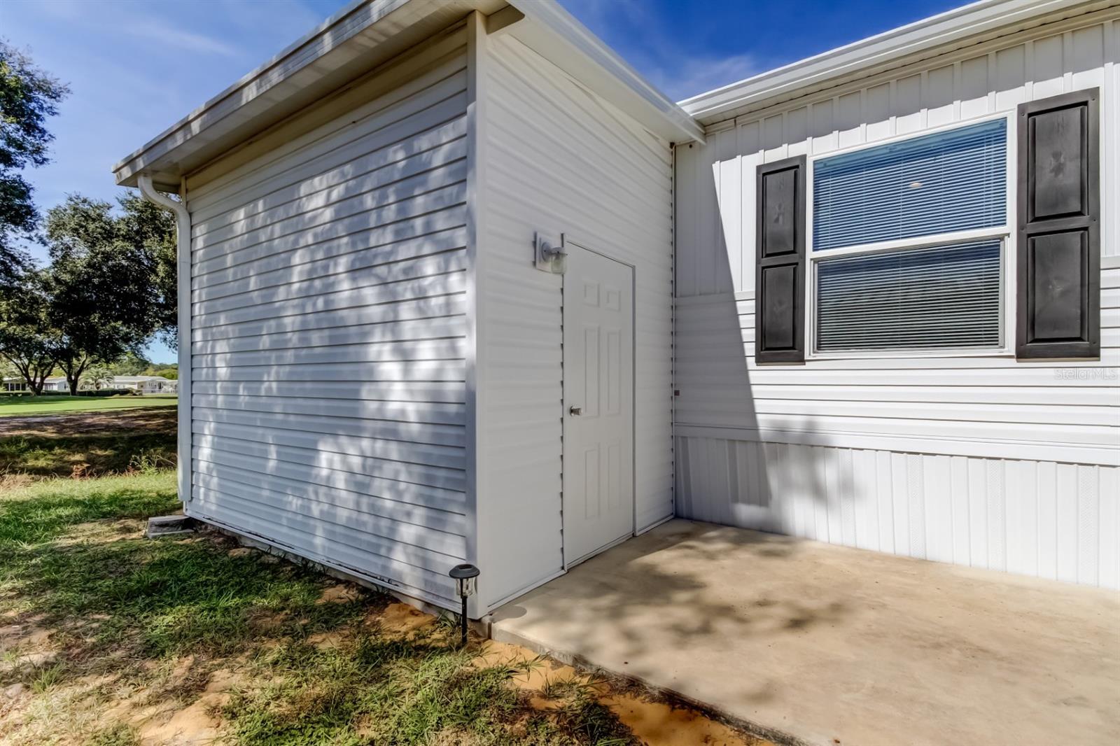 Image 47 of 53 For 15061 Brookridge Boulevard