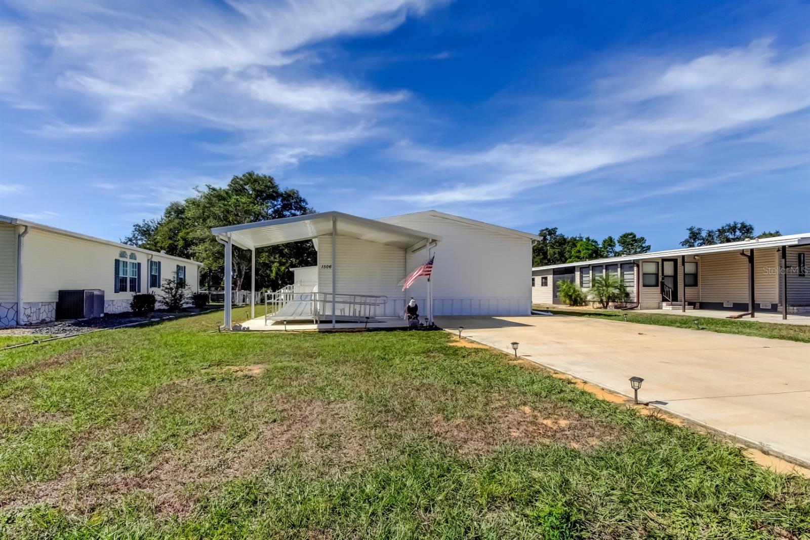 Image 5 of 53 For 15061 Brookridge Boulevard