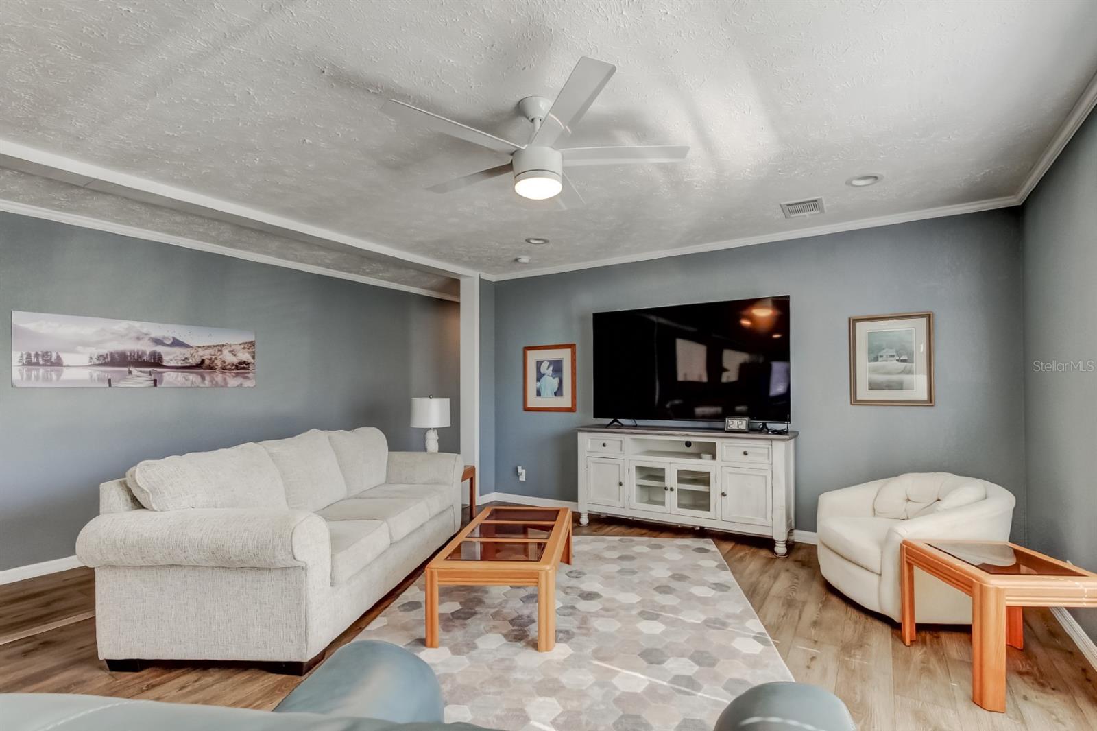 Image 6 of 53 For 15061 Brookridge Boulevard