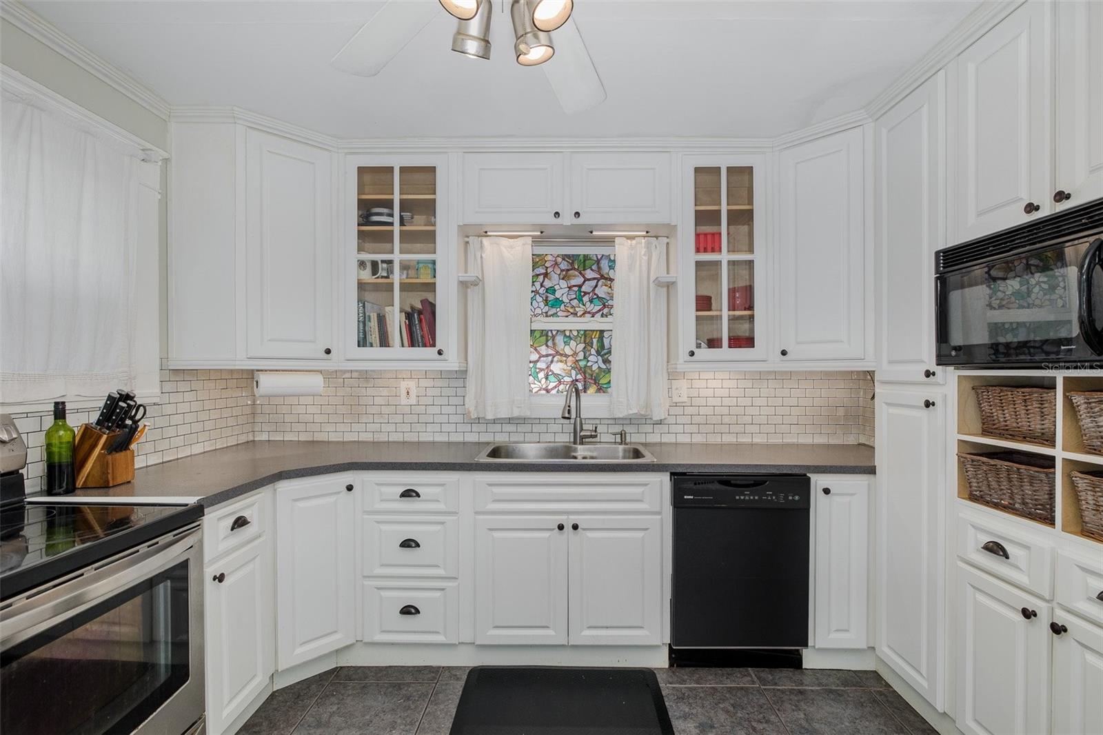 Image 10 of 54 For 8114 Alaska Street