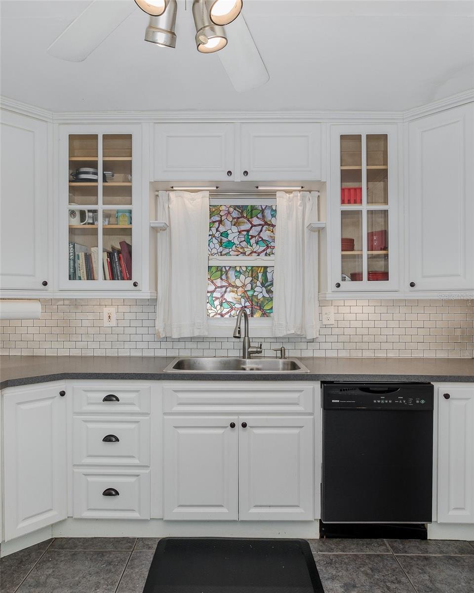 Image 14 of 54 For 8114 Alaska Street