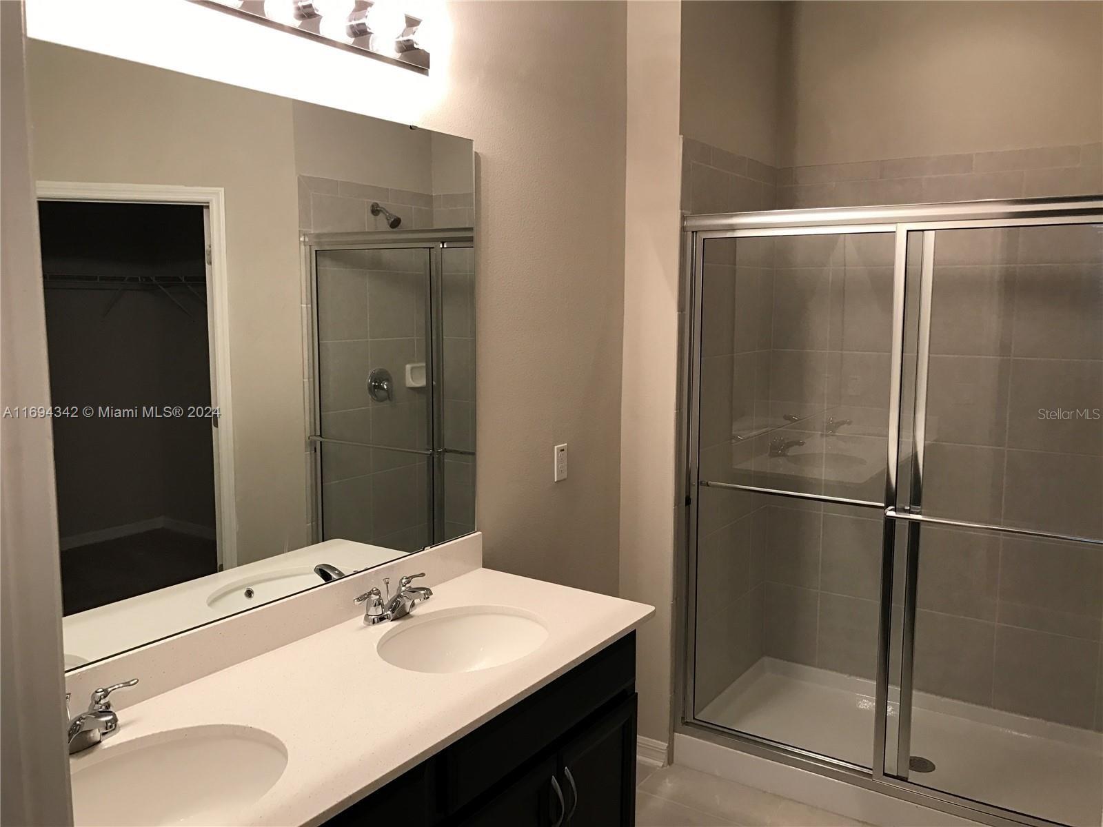 Image 5 of 15 For 2121 Preston Lane